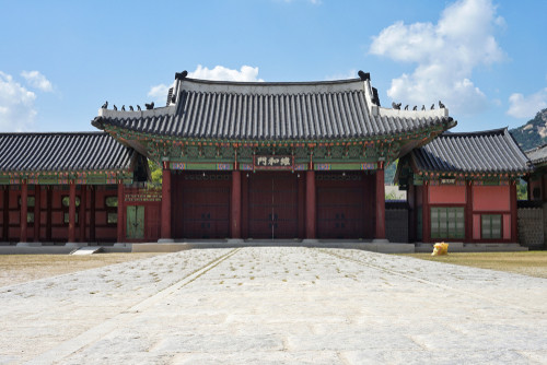 韓国のソウルにある宮殿。