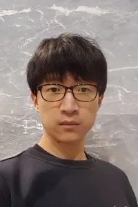 裵 基姸 先生