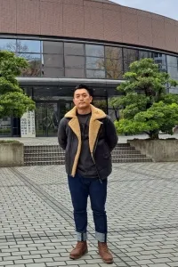 鄭 百桄 先生