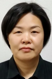殷 孝靜 先生